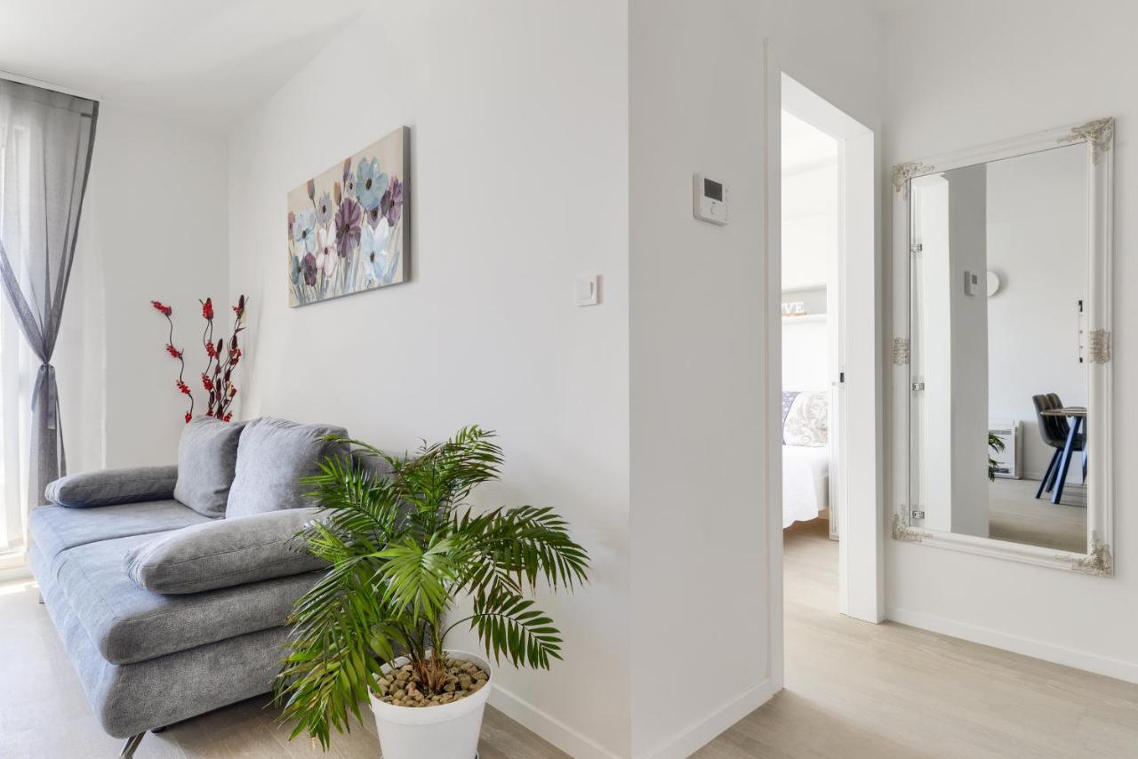 My Apartment زادار المظهر الخارجي الصورة